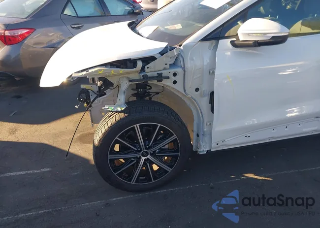 WA1B5BFZ3SP015026: 43455104