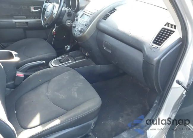 KNDJT2A62D7559377: 43455774