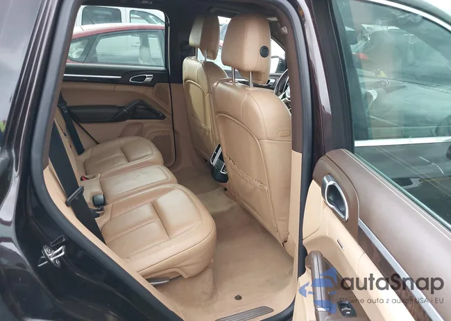 WP1AA2A29GLA10966: 43455387