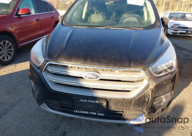 1FMCU0GD5KUC06139: 43455442