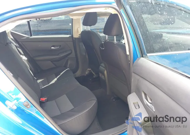 3N1AB8CV3MY204617: 43456884