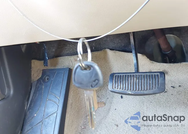 KMHDU46DX8U480037: 43457014