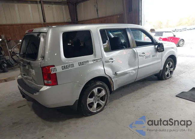 5FNYF4H56DB037229: 43457044