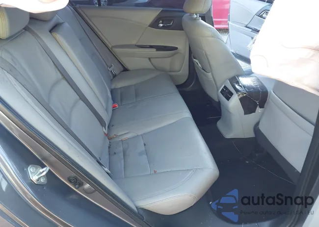 1HGCR2F87FA227864: 43456331