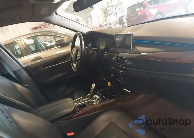 5UXKR0C51F0P01403: 43456443