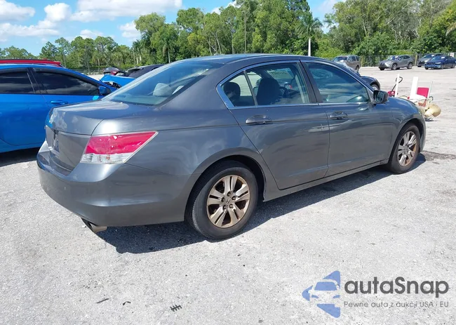 1HGCP26439A163829: 43457913