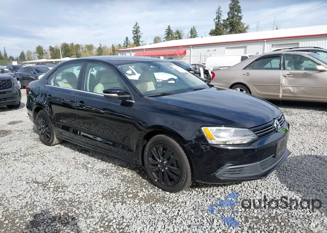 3VWDP7AJ5DM350365: 43458818