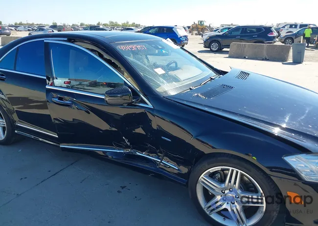 WDDNG7DB7CA463070: 43458957