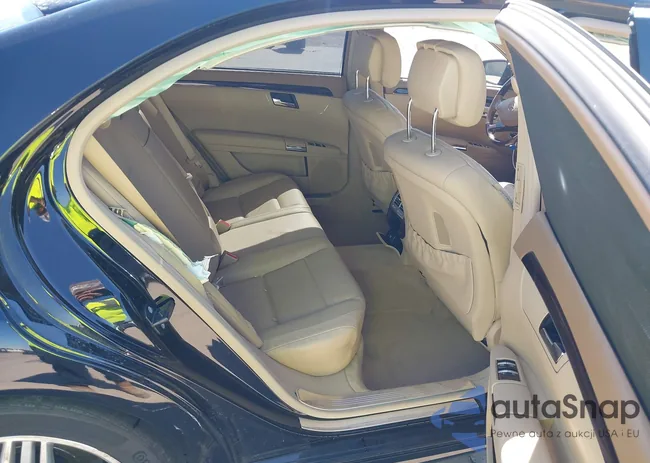 WDDNG7DB7CA463070: 43458957