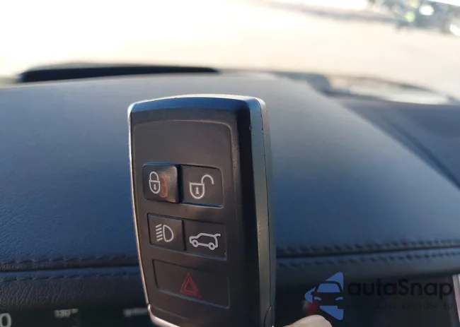 SALWR2RV2JA806761: 43458133