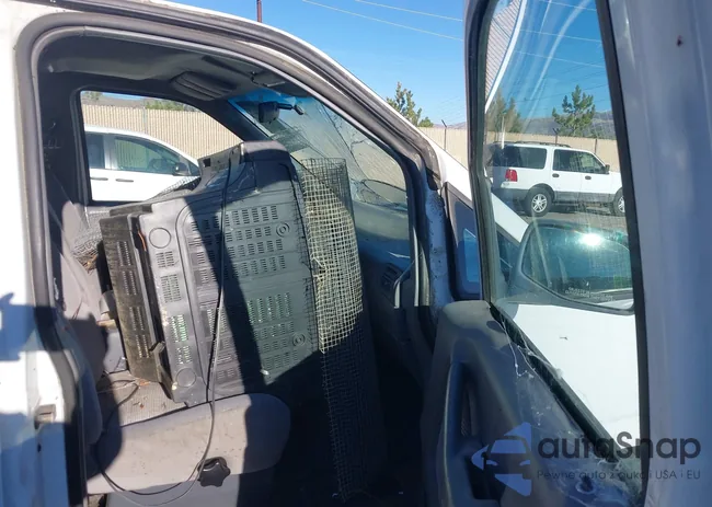 1FMDA41X6VZA69761: 43458415