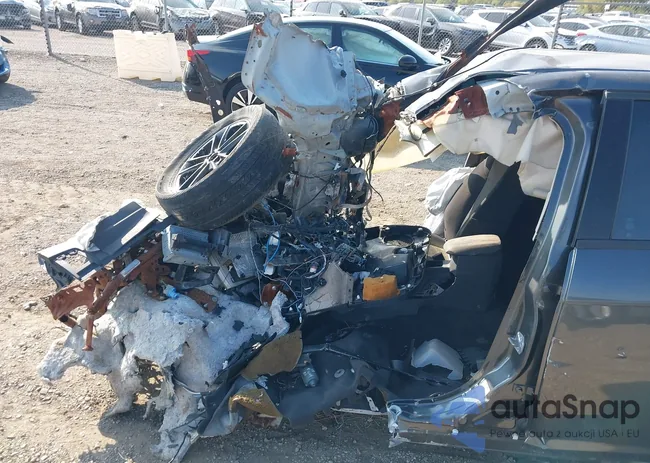 1FADP3F26JL202547: 43459652