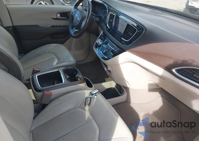 2C4RC1EGXHR660719: 43459896