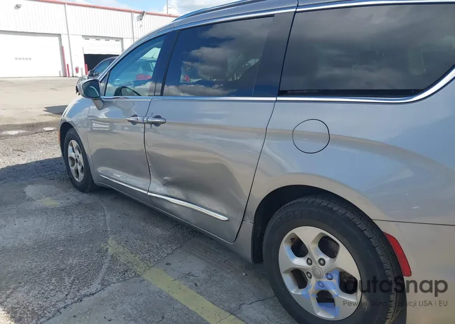 2C4RC1EGXHR660719: 43459896