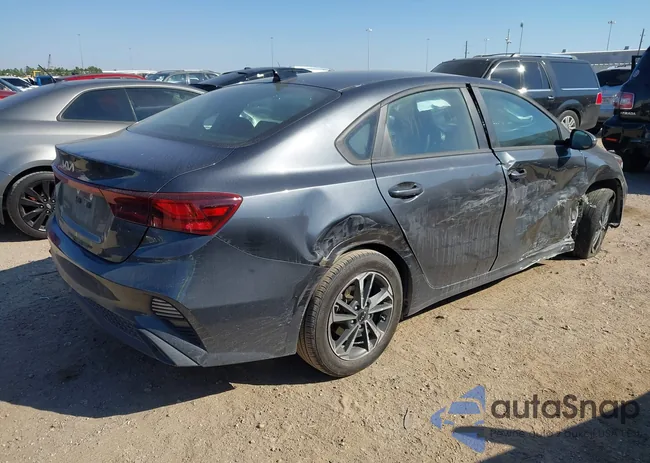 3KPF24ADXRE840725: 43459122