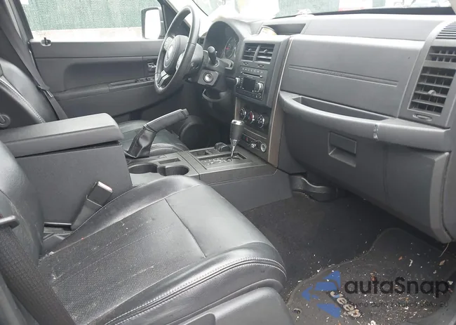 1C4PJMAK6CW210557: 43459141