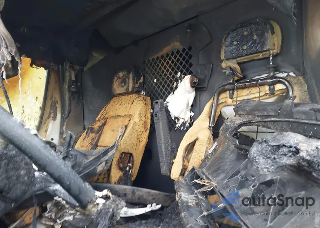 3C6TRVCG2KE557437: 43459302