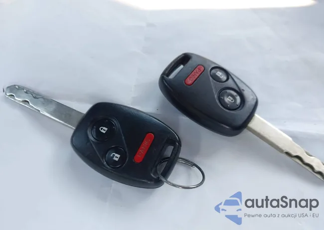 2HKYF18416H544775: 43461065