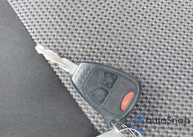 1C4NJDBB7HD105745: 43460244