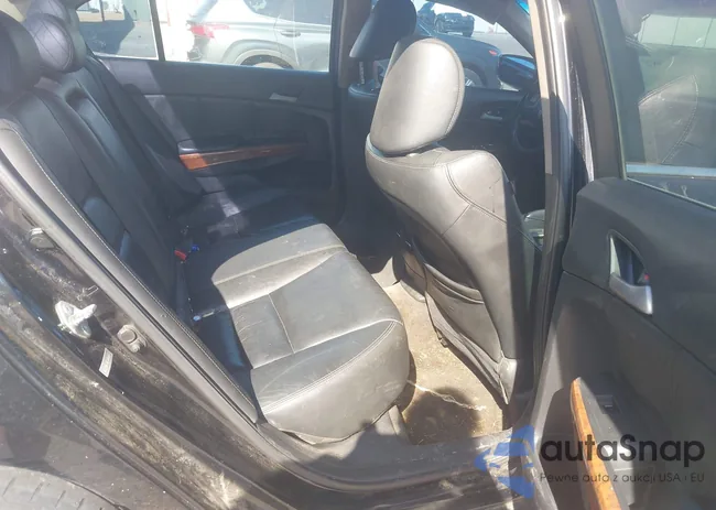 1HGCP3F88BA008112: 43460403