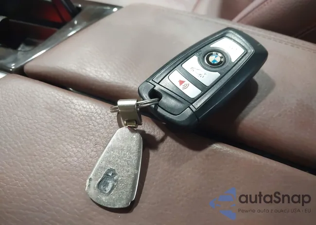 WBAFV3C53ED684902: 43461729