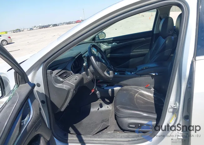 1G4ZR5SS6HU208599: 43461301