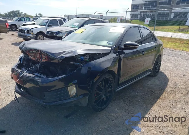 3VW4S7AJ2DM286526: 43462607