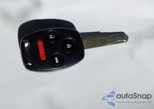 1HGCP3F84AA011300: 43462610