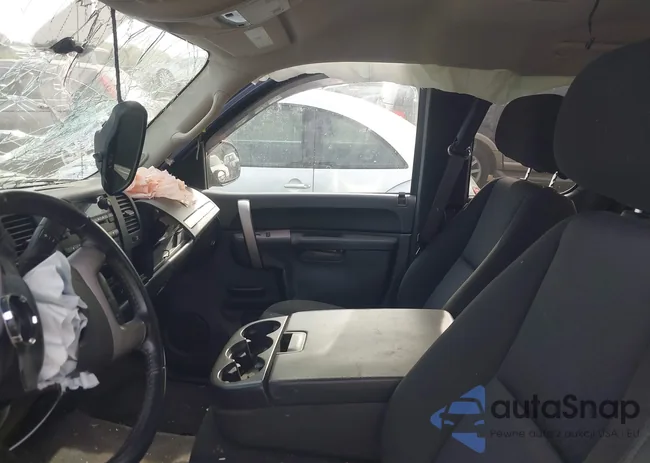 1GTSKVE35AZ135815: 43462905