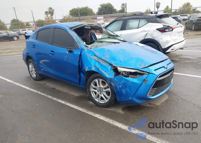 3MYDLBZV7GY133102: 43463040