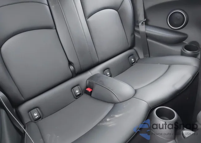 WMWXP7C53F2A41942: 43462178