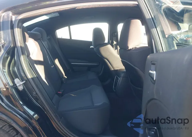 2C3CDXJG1HH564015: 43462352