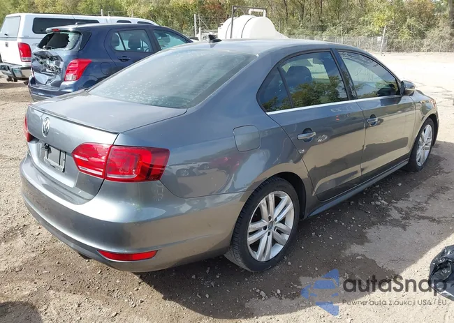 3VW4S7AJ5DM285385: 43463589