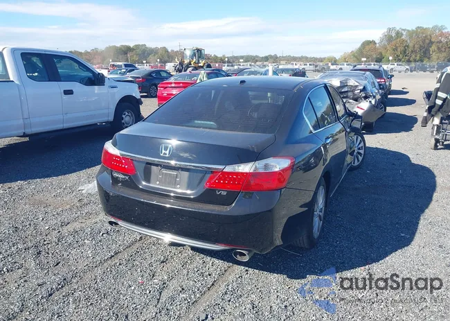 1HGCR3F8XFA001985: 43463814