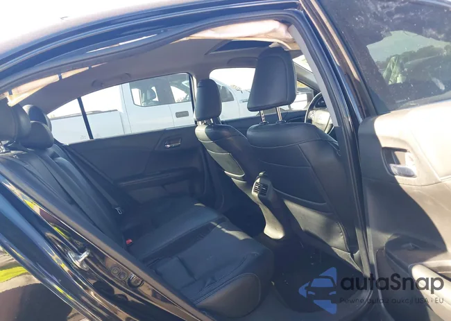 1HGCR3F8XFA001985: 43463814