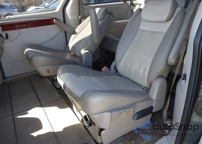 2A4GP54L76R692889: 43463827