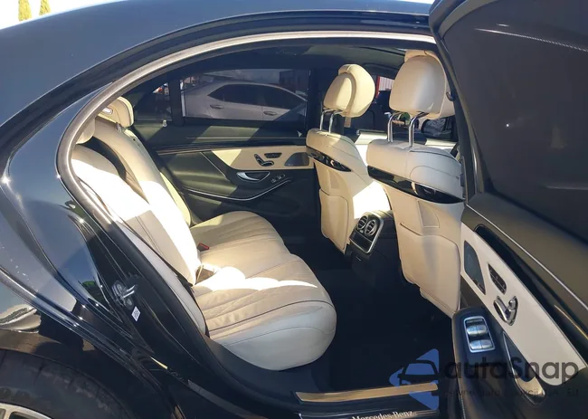 W1KUG8DB5LA551553: 43463848