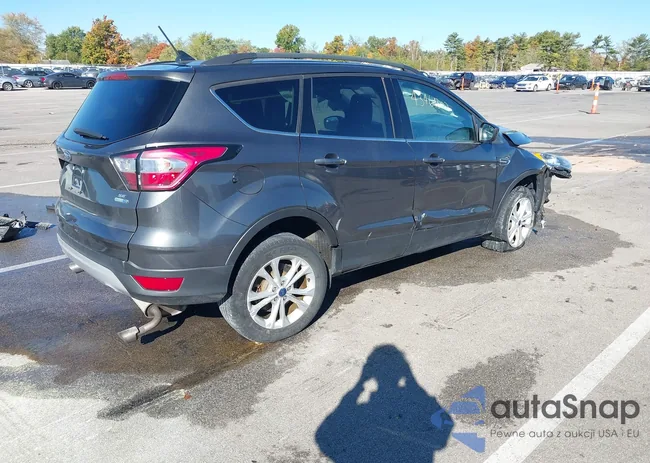 1FMCU9GD0JUA52328: 43464302