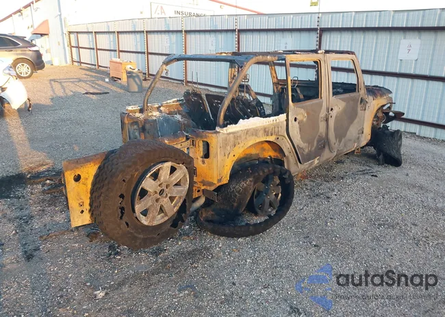 1C4BJWEG9FL549086: 43465542