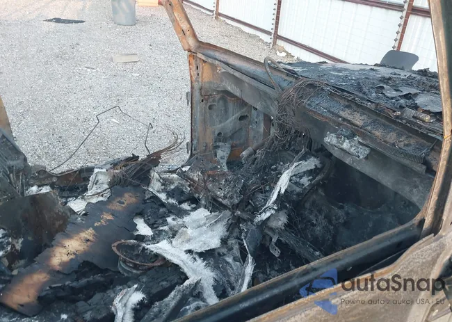 1C4BJWEG9FL549086: 43465542