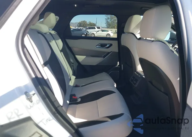 SALYB2EX8LA282457: 43465647