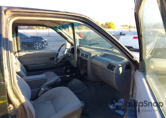 JN8HD17Y3SW014942: 43465702