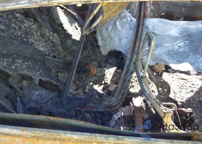 19UDE2F8XJA009636: 43465436