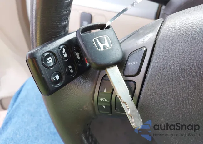 5FNRL3H68AB093829: 43466192