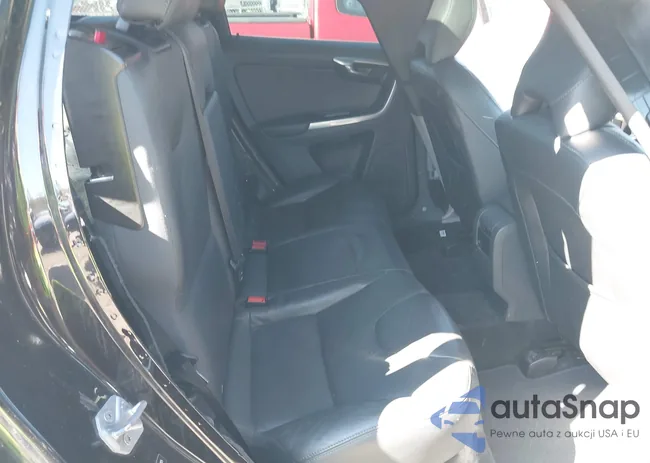 YV4902RM3G2792925: 43466296