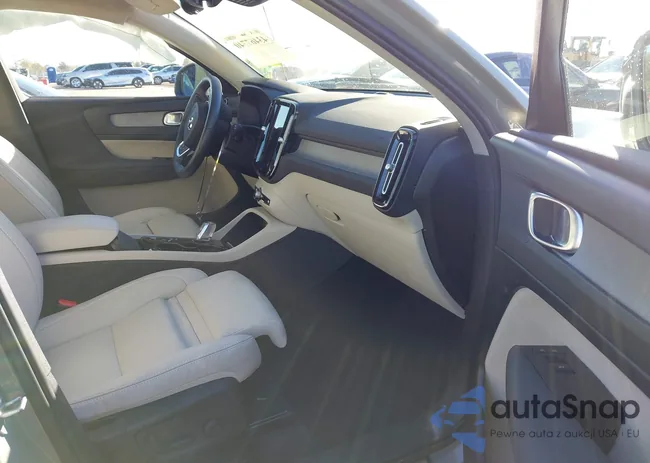 YV4L12UE4R2321551: 43467740