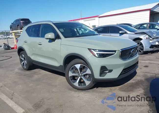 YV4L12UE4R2321551: 43467740