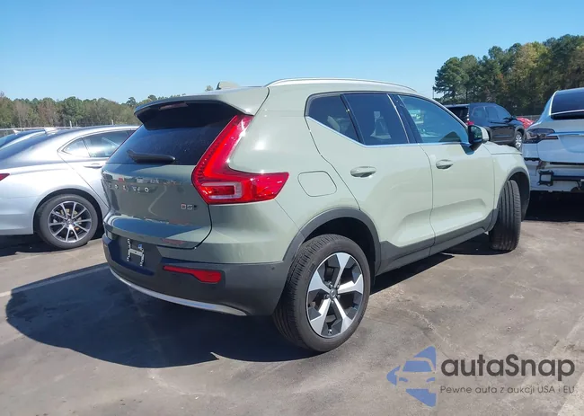 YV4L12UE4R2321551: 43467740