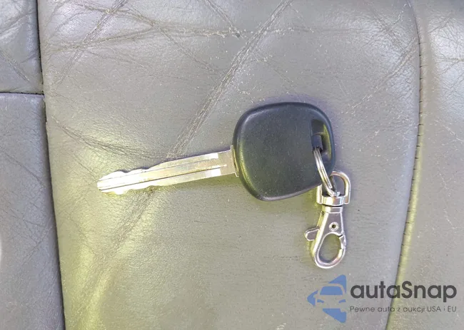 4T1BF28BX2U229060: 43467764