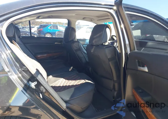 1HGCP3F89BA002447: 43467849